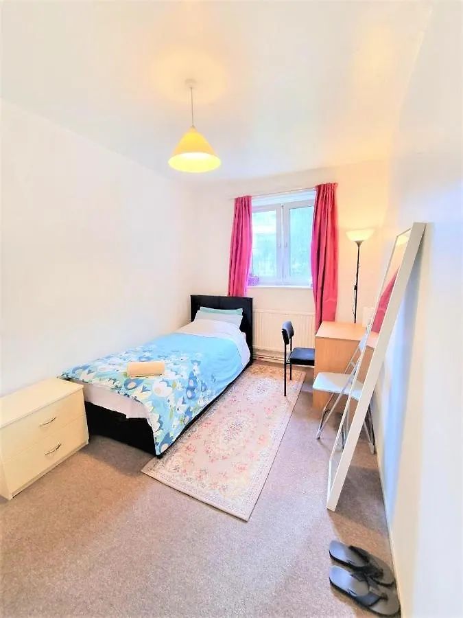 London Rooms Homestay